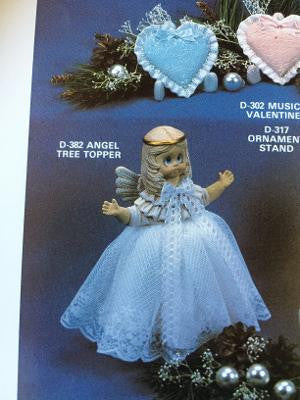 CM0289 - D-382 Dona's Angel Tree Topper