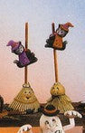 CM0596 - D1323 Dona's Cat's for Brooms and Rakes 3"H