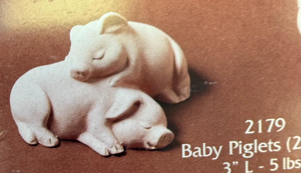 CM0226 - 2179 Gare Little Pigs