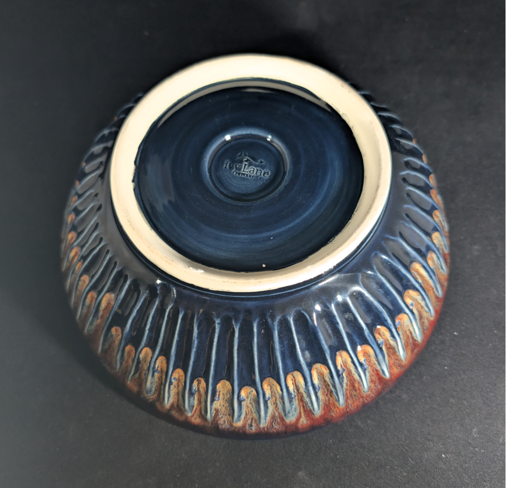 CMA0065 - Large Bowl by Donna