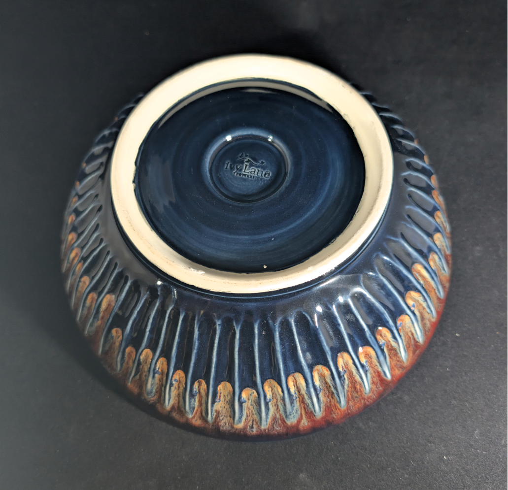 CMA0065 - Large Bowl by Donna