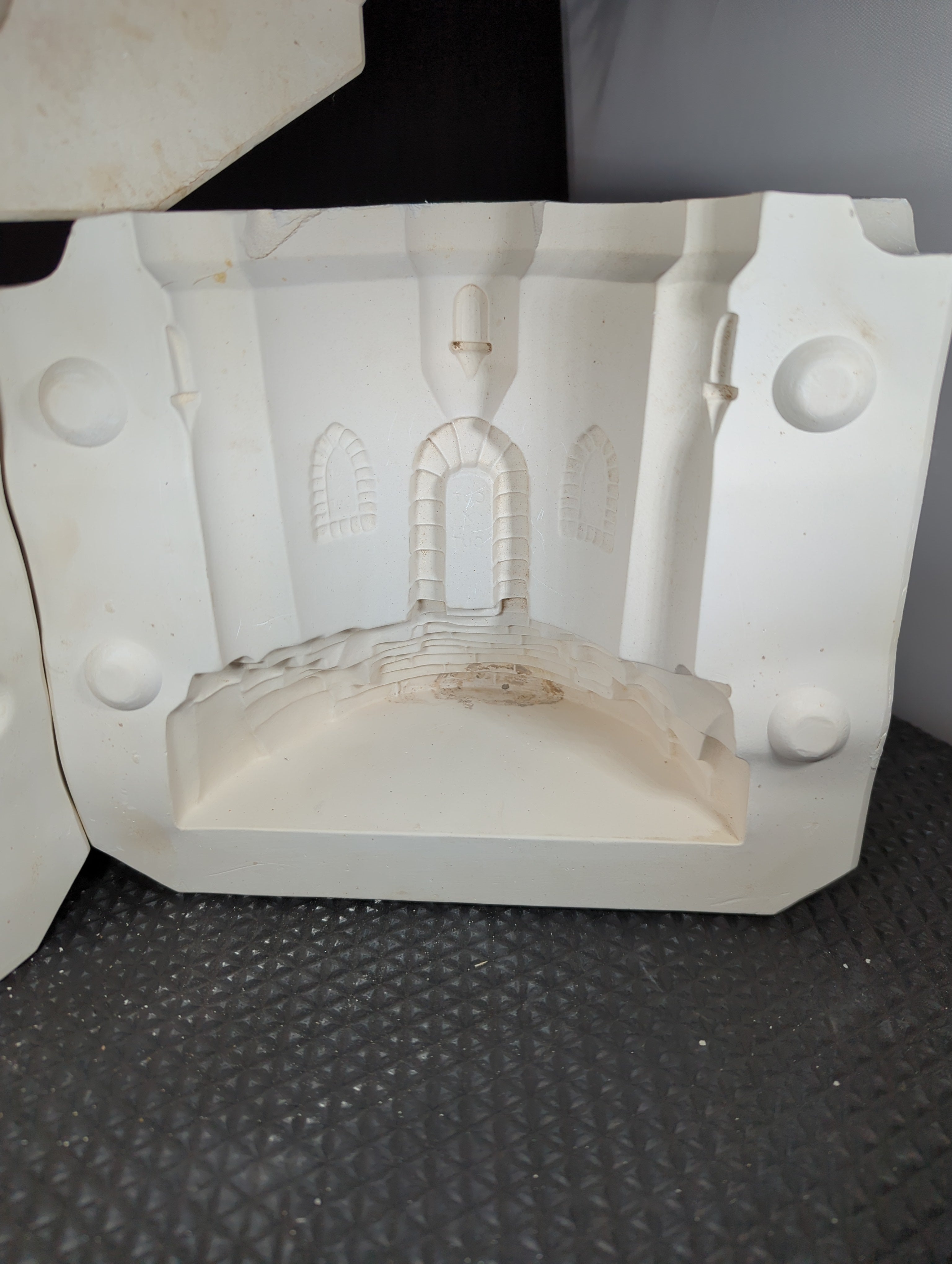 CM0209 - DM 549B Duncan Sand Castle Candle