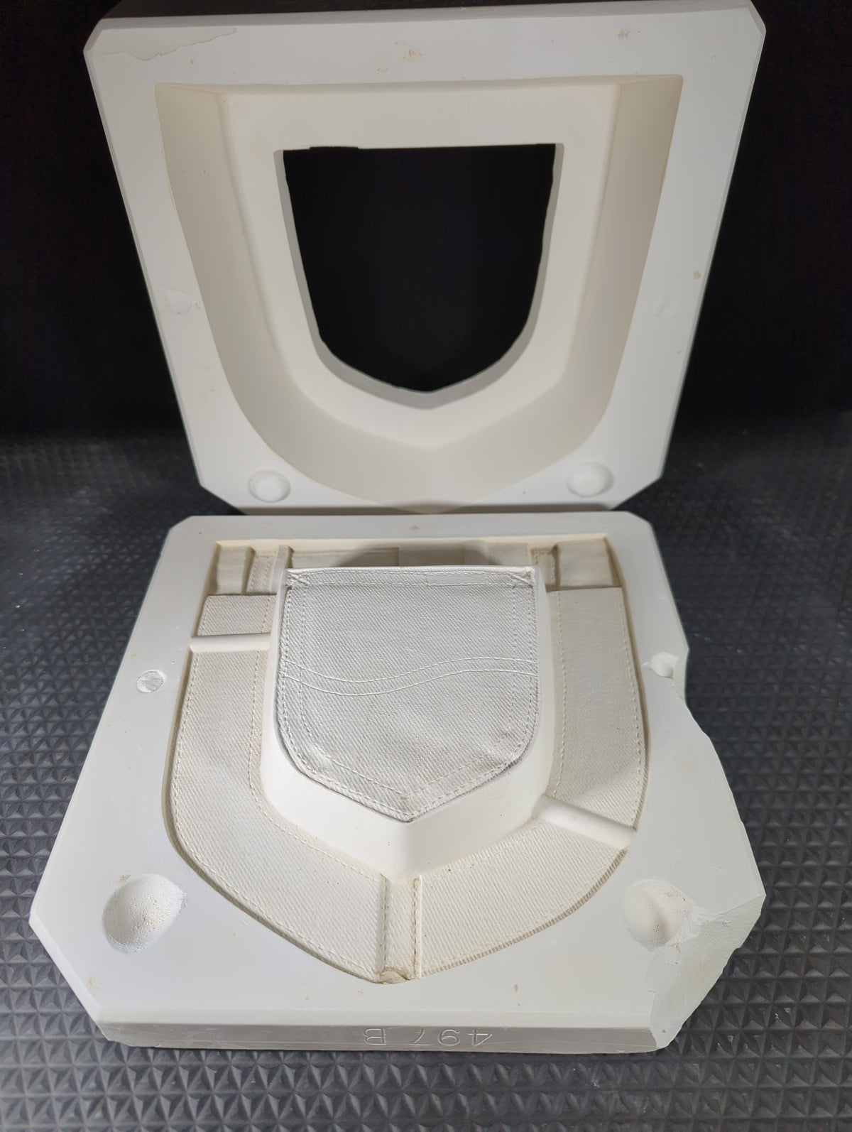 CM0831 - DM 497B Duncan Denim Ashtray