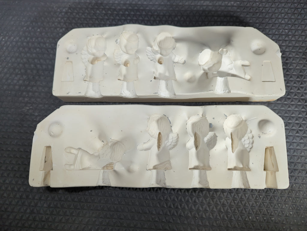 CM1301 - 1042 Riverview Angels (4) Mold
