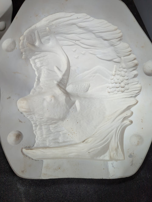 CM0139 - 2163 Kimple Carved Deer