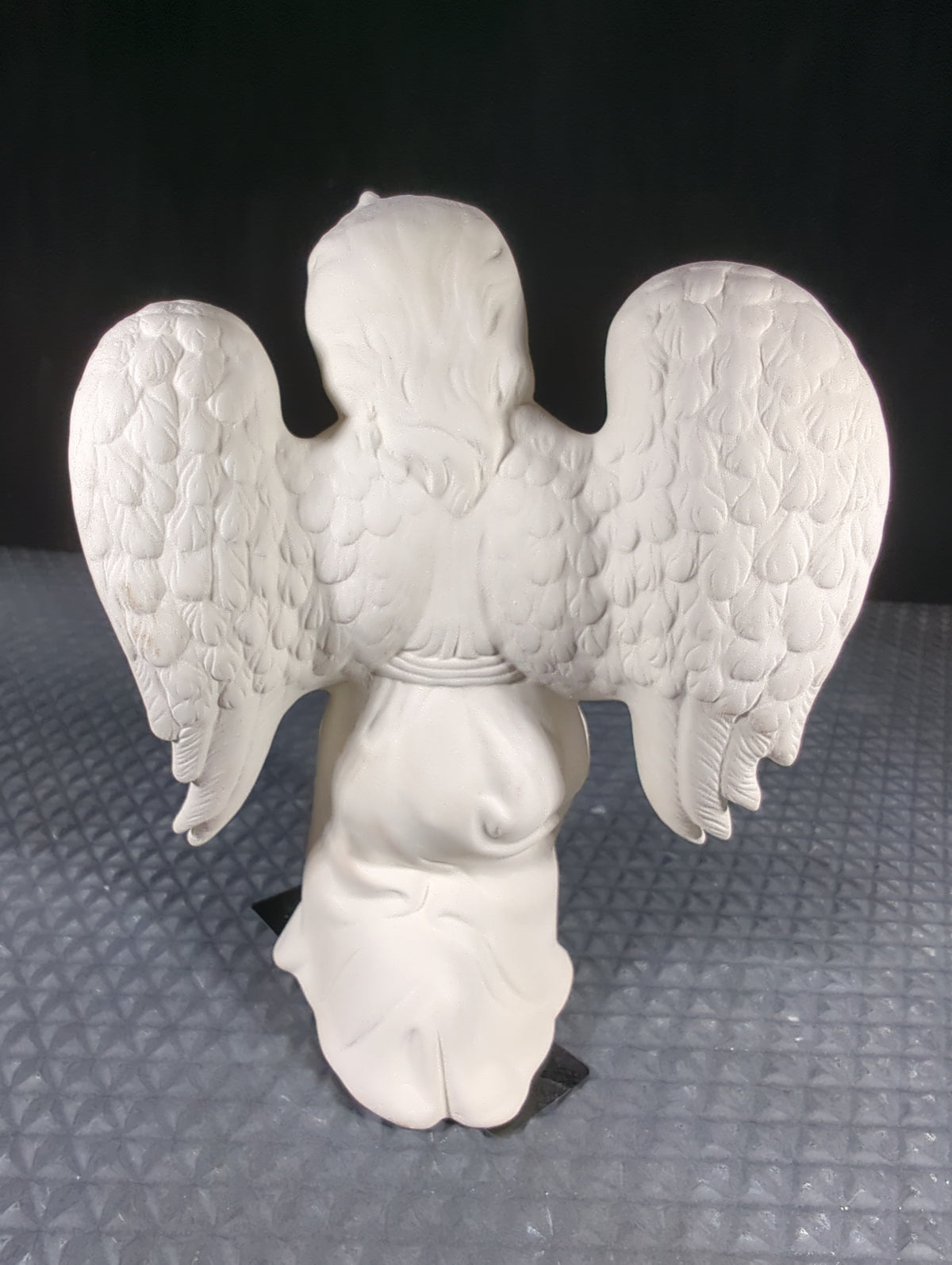 CM1487B2 - Kneeling Angel Low Fire Bisque