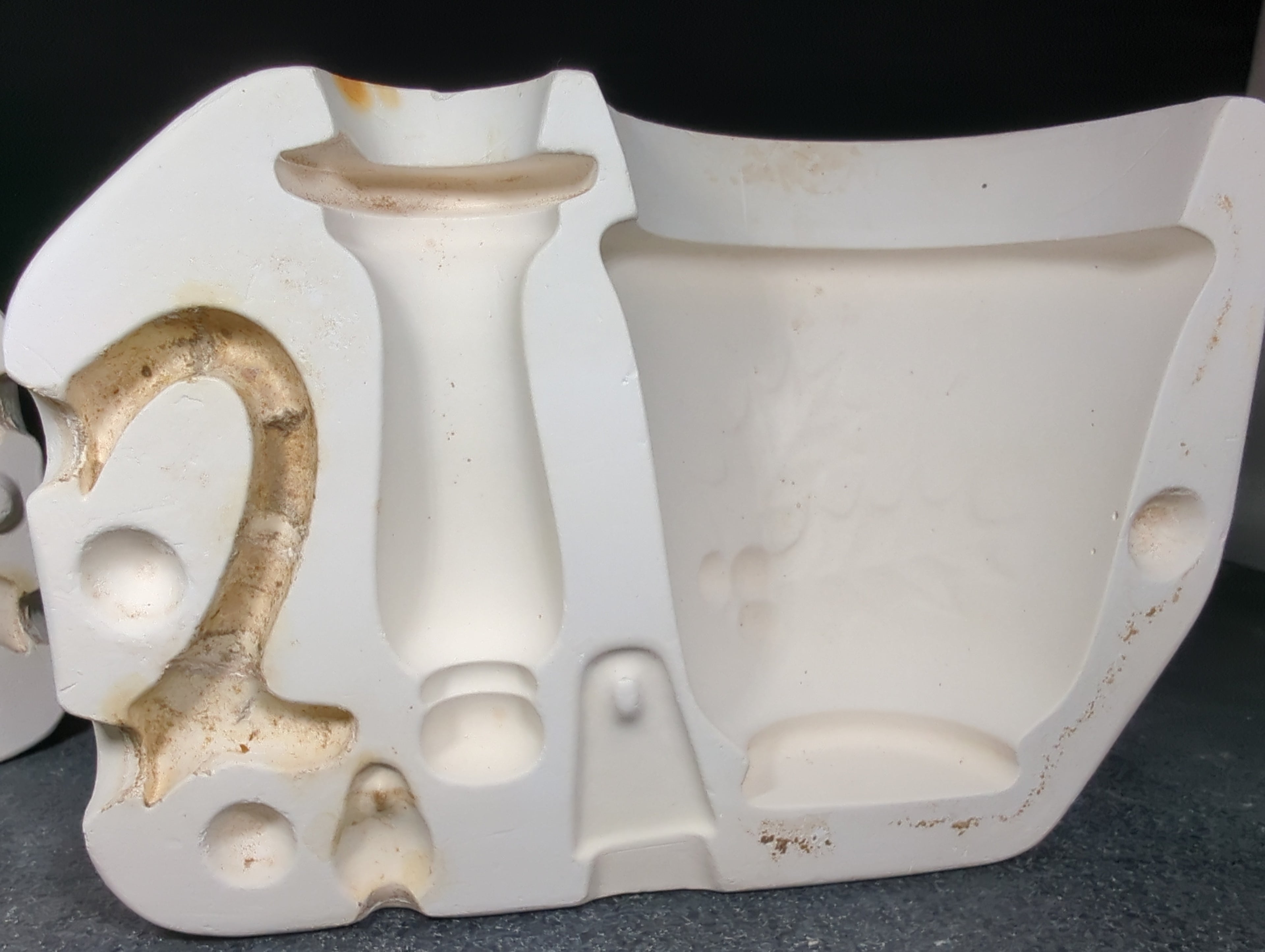 CM0171 - DM 328 Duncan Holly Cup or Bell