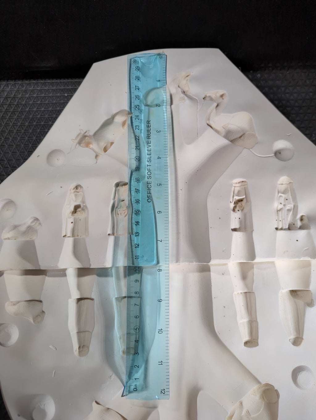 CM0371- DM-1406 Duncan Mini Nativity Set B