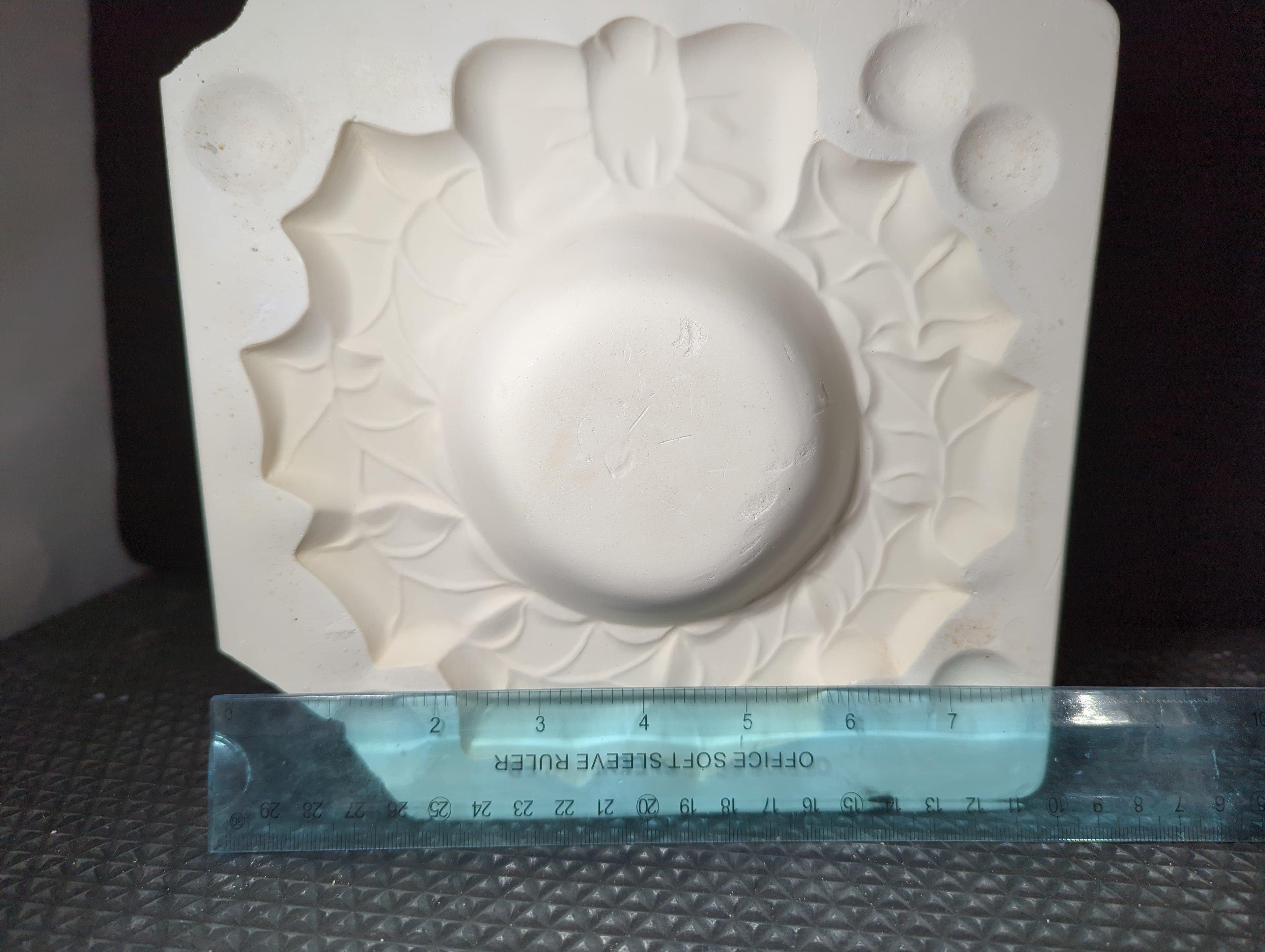 CM0254 - 358 Boothe Wreath Fragrant Trivet