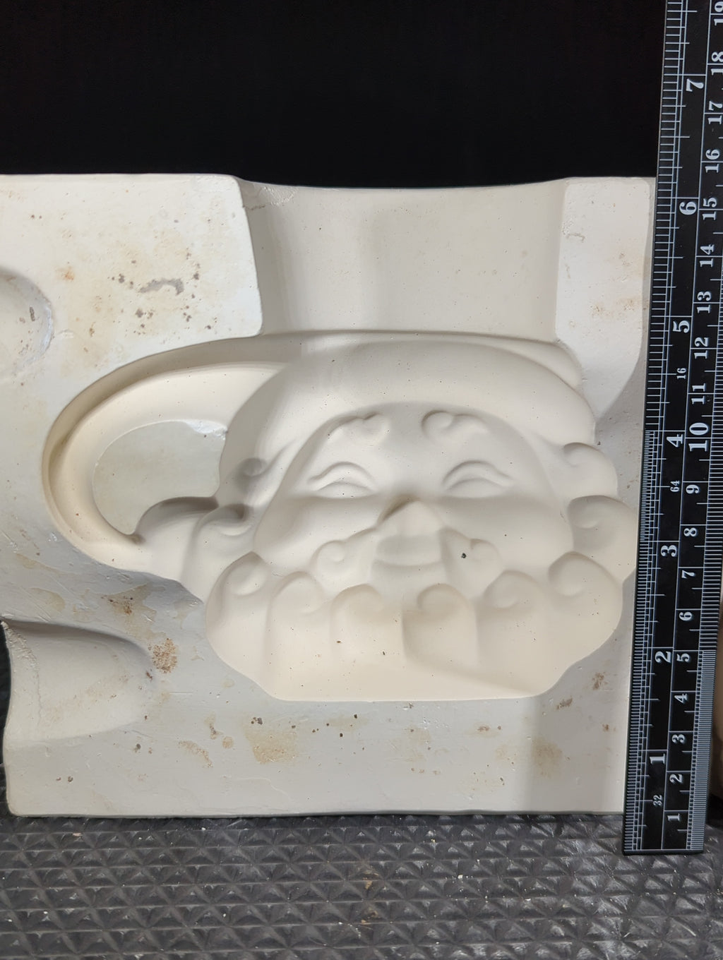 CM0610 - M-19 Jamar Mallory Santa Mug