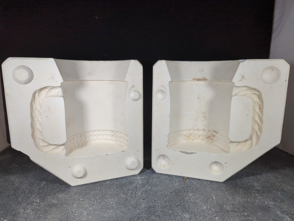CM0140 - DM-143B Duncan Rope Mug