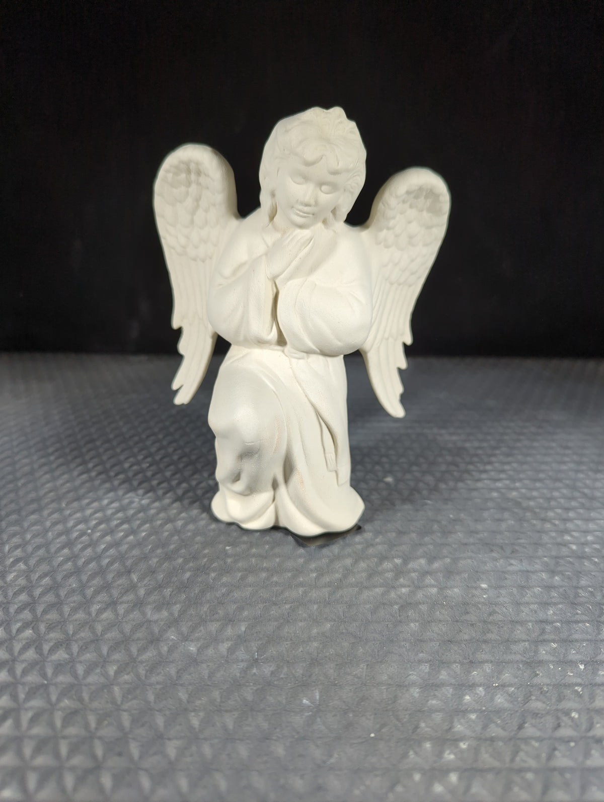CM1487B - Kneeling Angel Low Fire Bisque