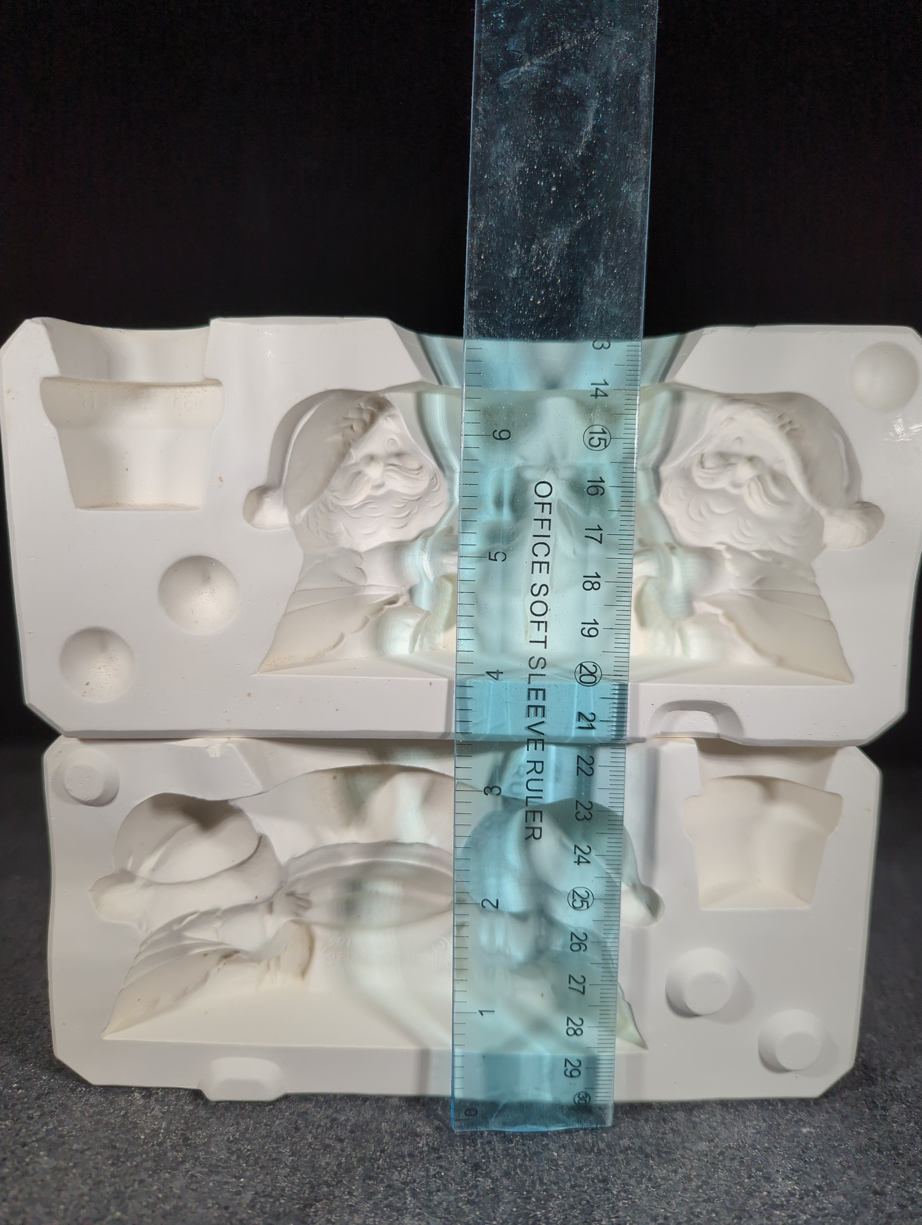 CM0169 - DM 38E Duncan Santa's Helpers Candle Holder