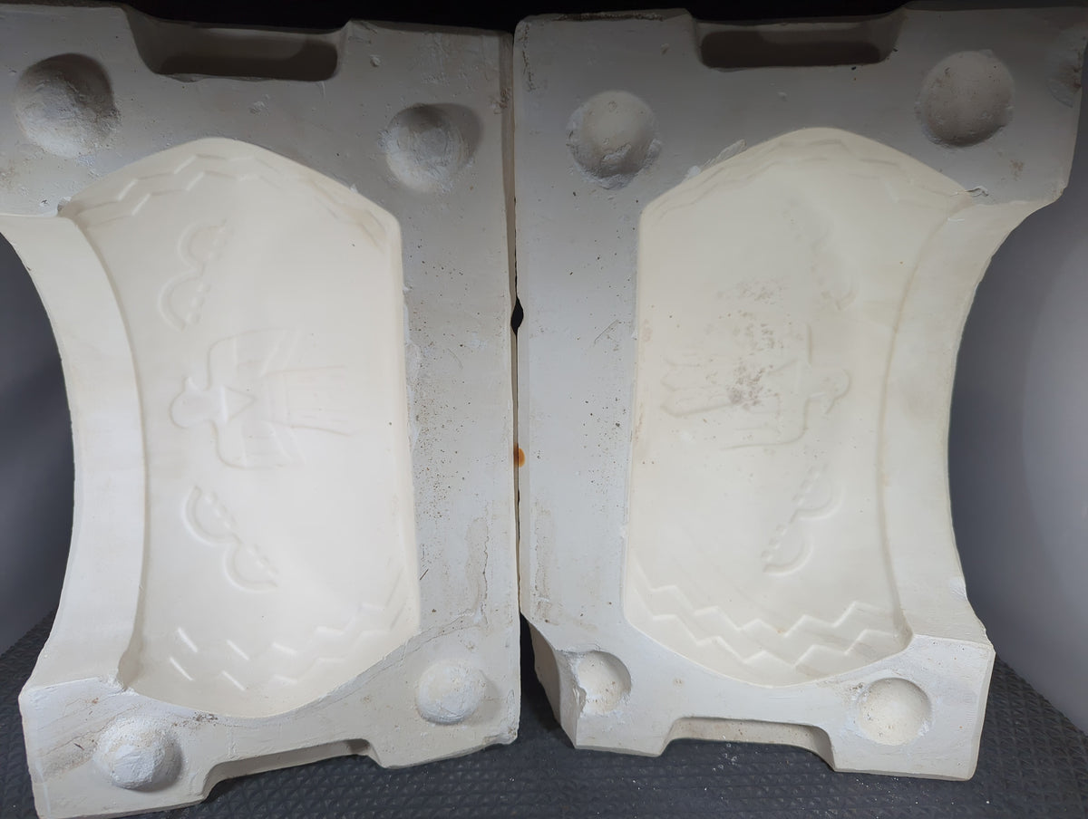 CM1536 - Homemade Thunderbird Planter Mold