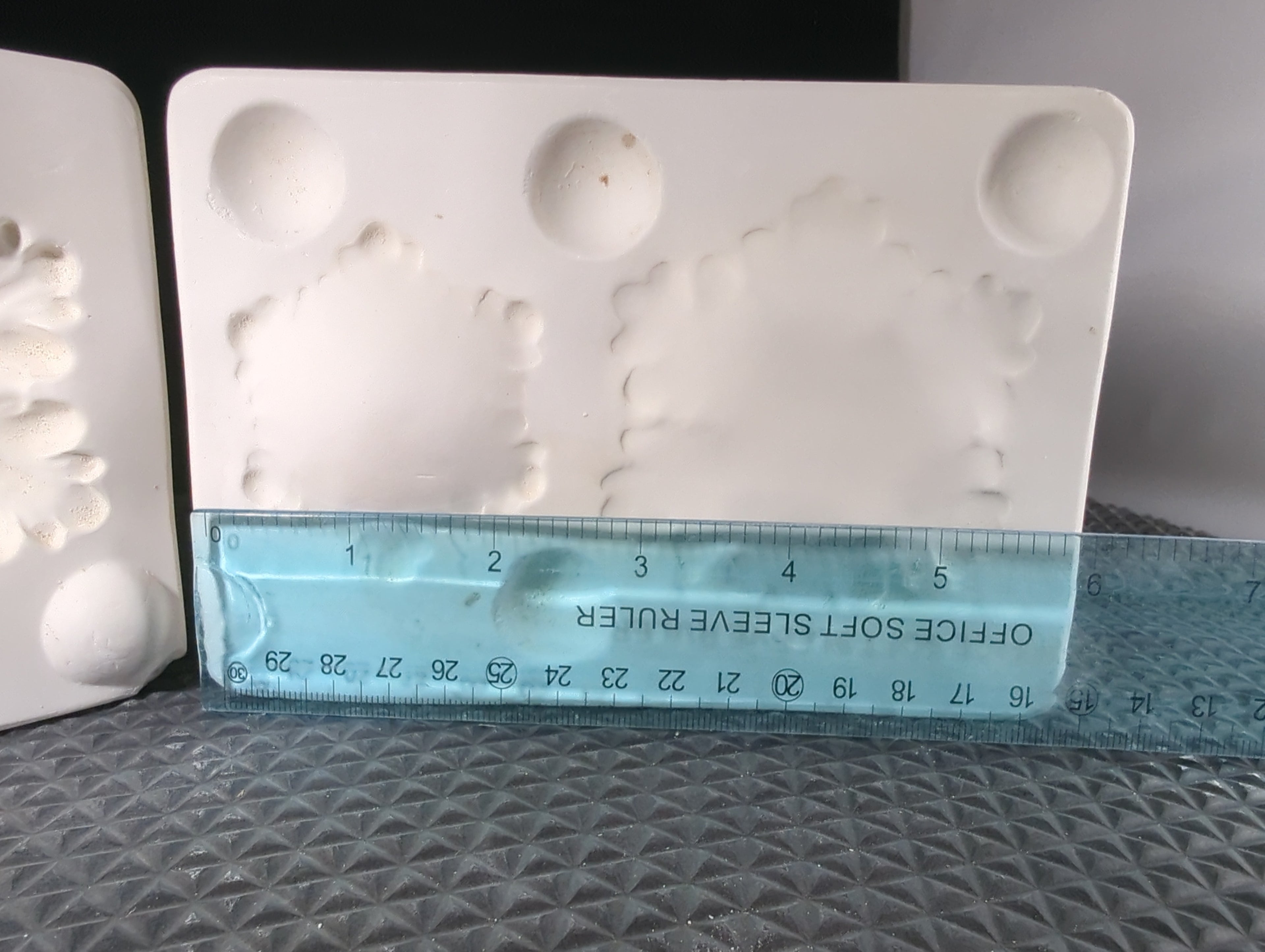 CM0497 - K-82 Kimple Egg Stand