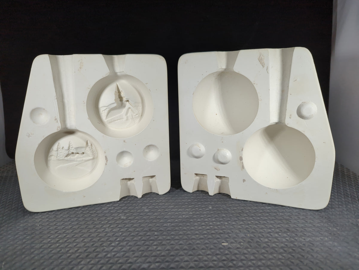 CM1303 - DM-208B Duncan Nostalgia Ornament #1 Mold