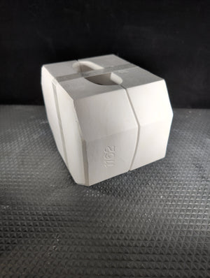 CM0591 - DM 1162 Duncan Small Pillow Vase