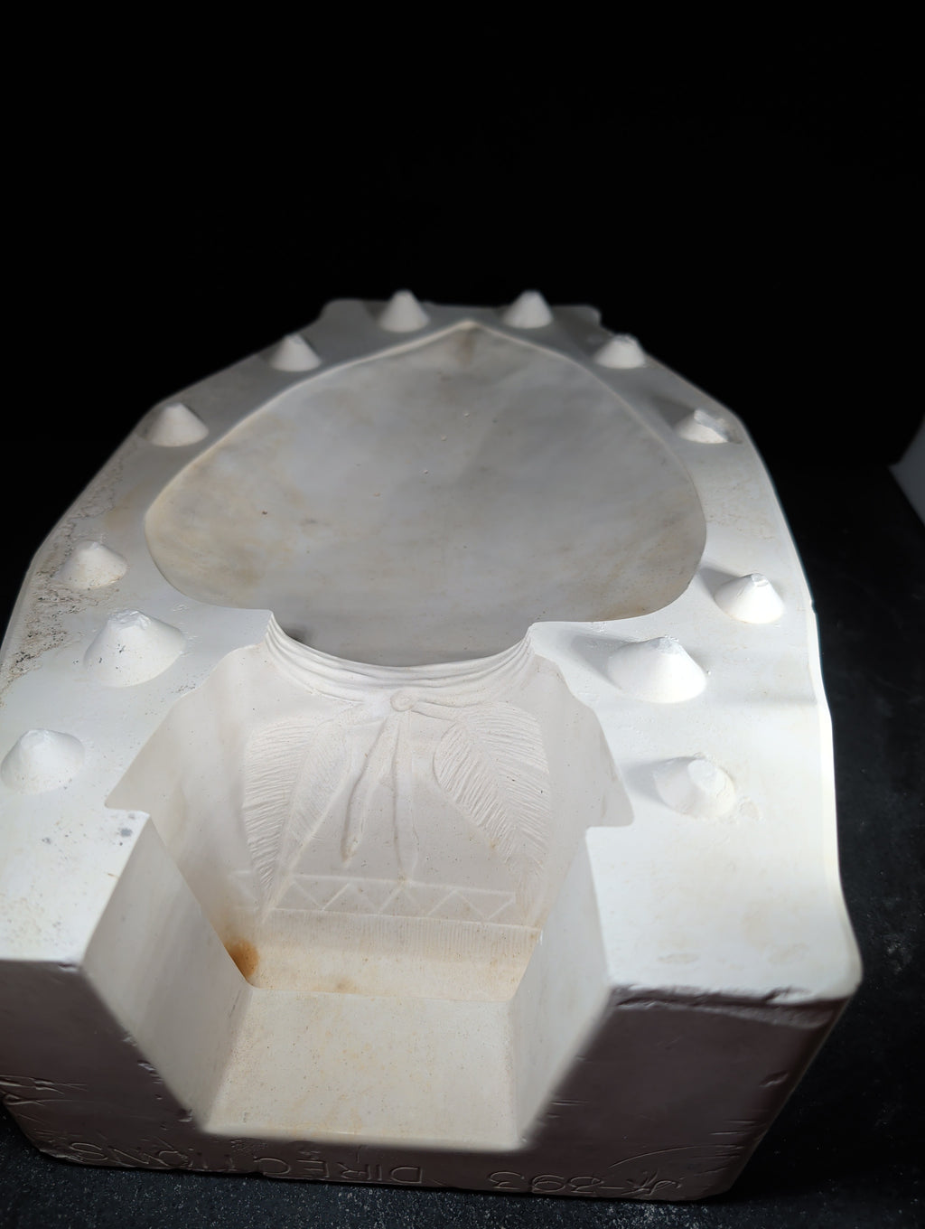 CM0077 - JK-393 Jay-Kay Mold Spirit of the Arrow head the plain