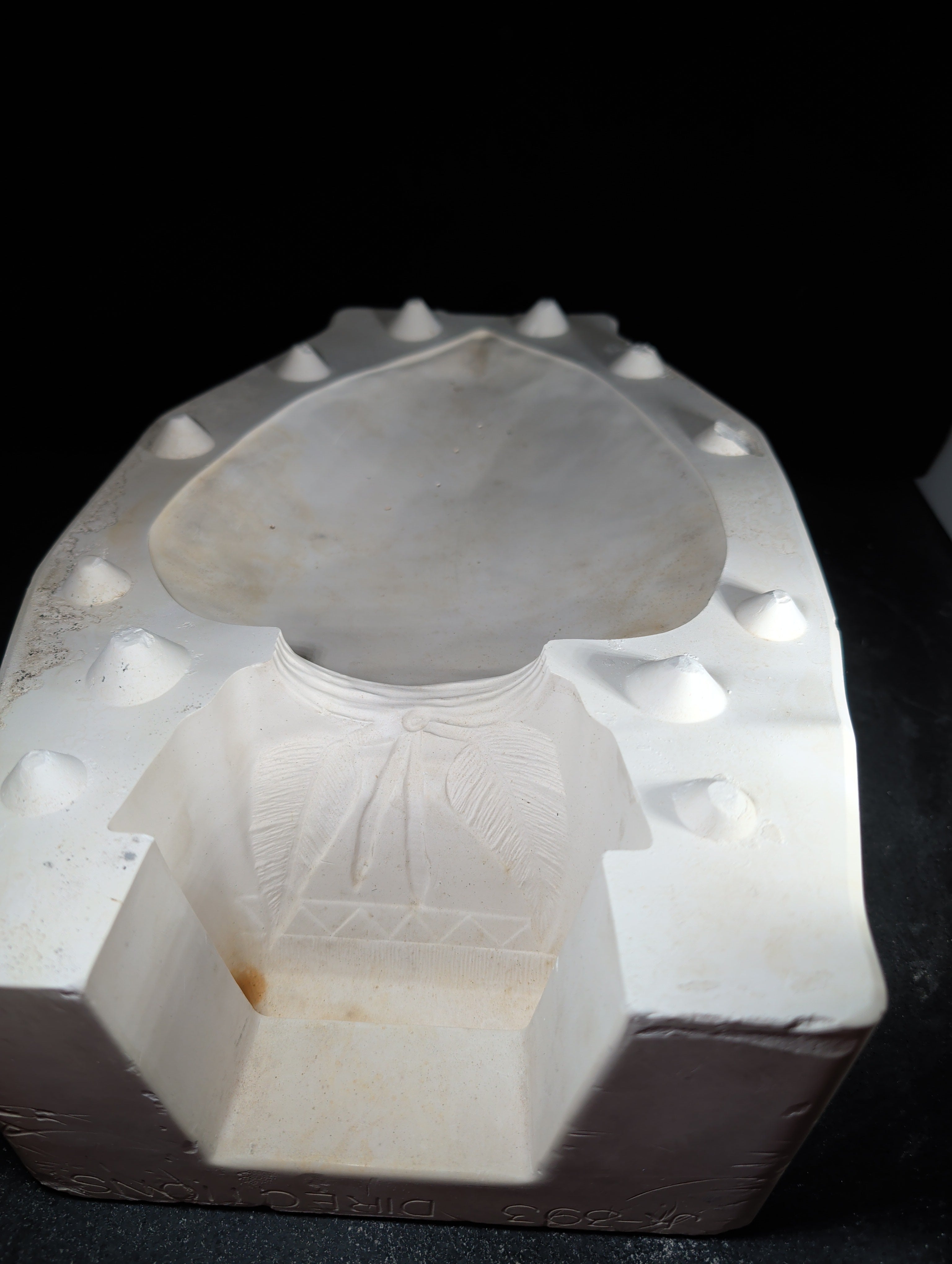 CM0077 - JK-393 Jay-Kay Mold Spirit of the Arrow head the plain