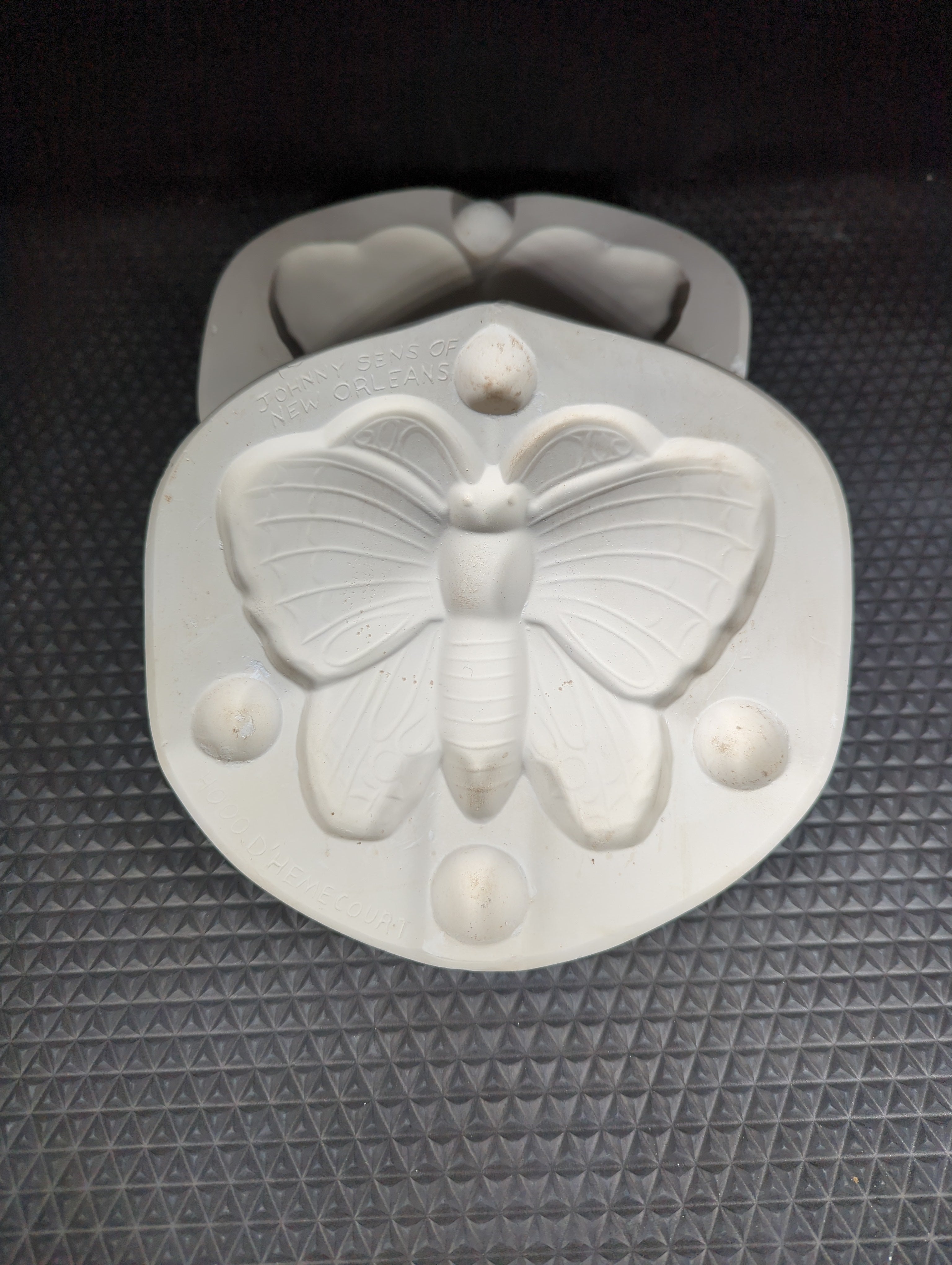 CM0356 - JS-780 Johnny Sens Butterfly Soap Dish