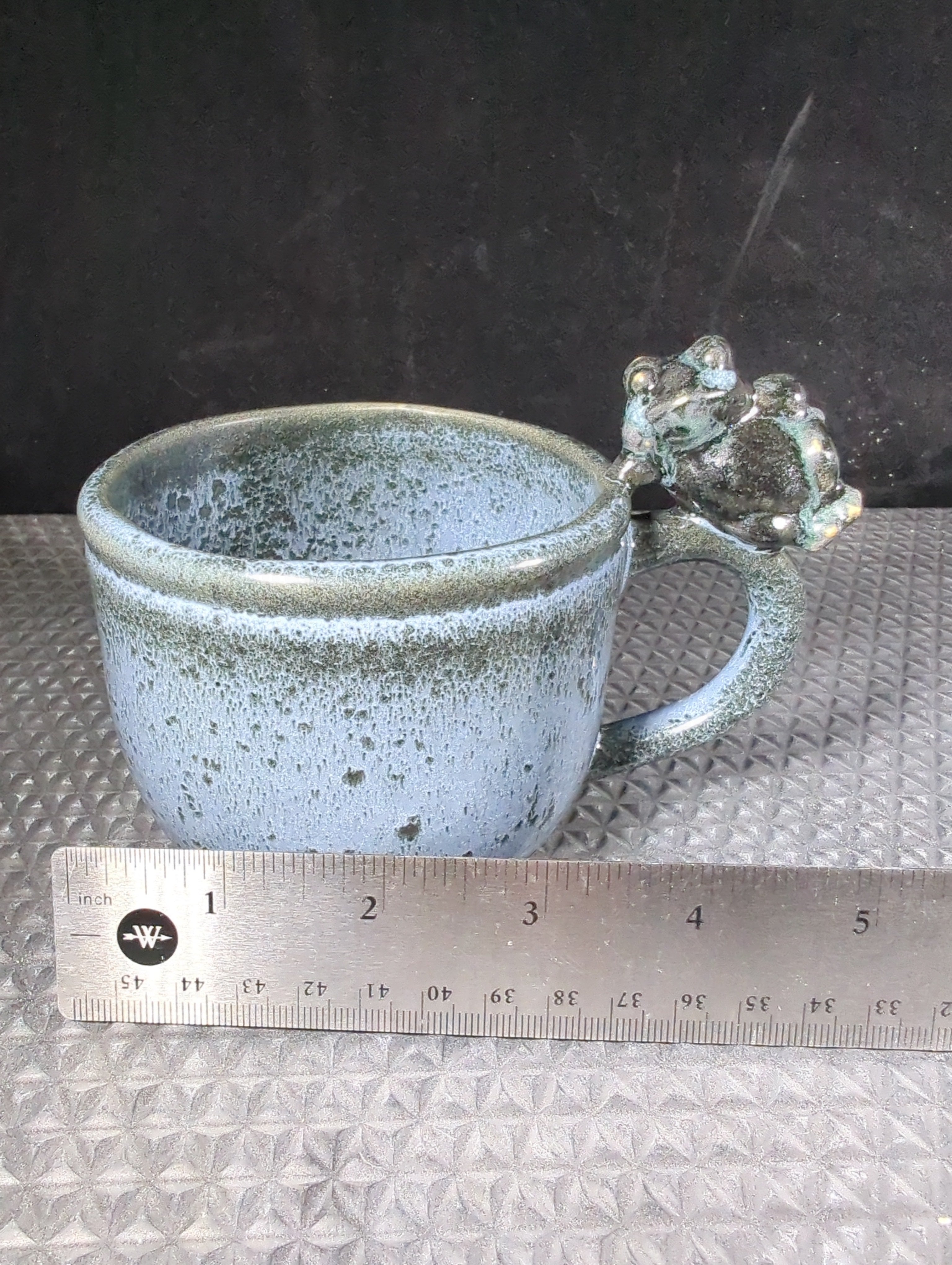 CMA0079 - Peek-A-Boo Frog Mug by Mindy