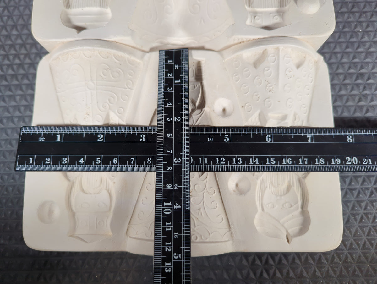 CM1305 - DM-34A Duncan 3 Wisemen Mold
