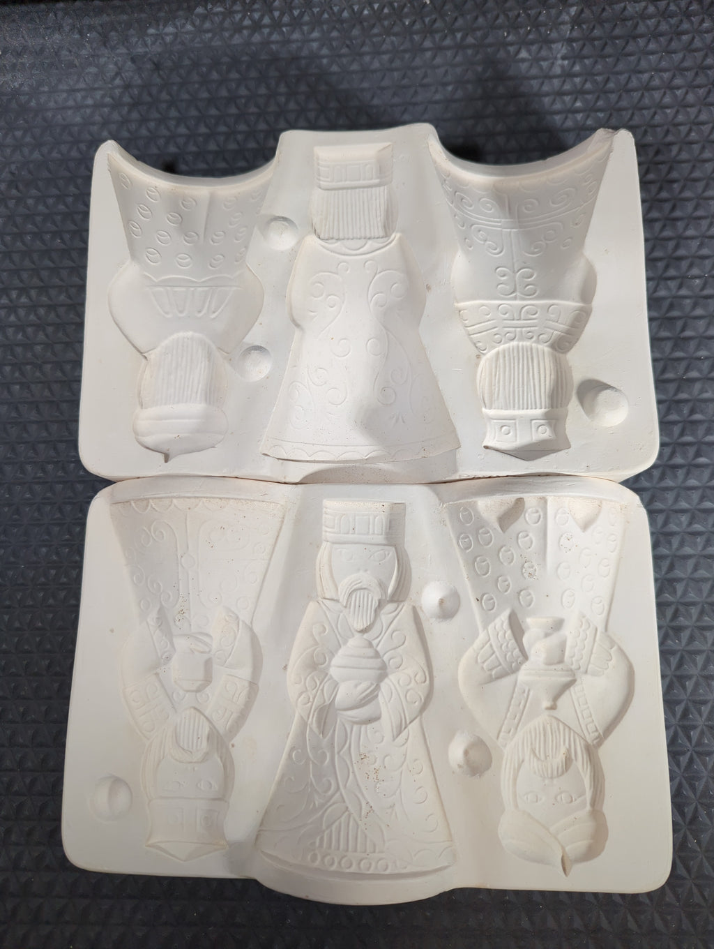CM1305 - DM-34A Duncan 3 Wisemen Mold