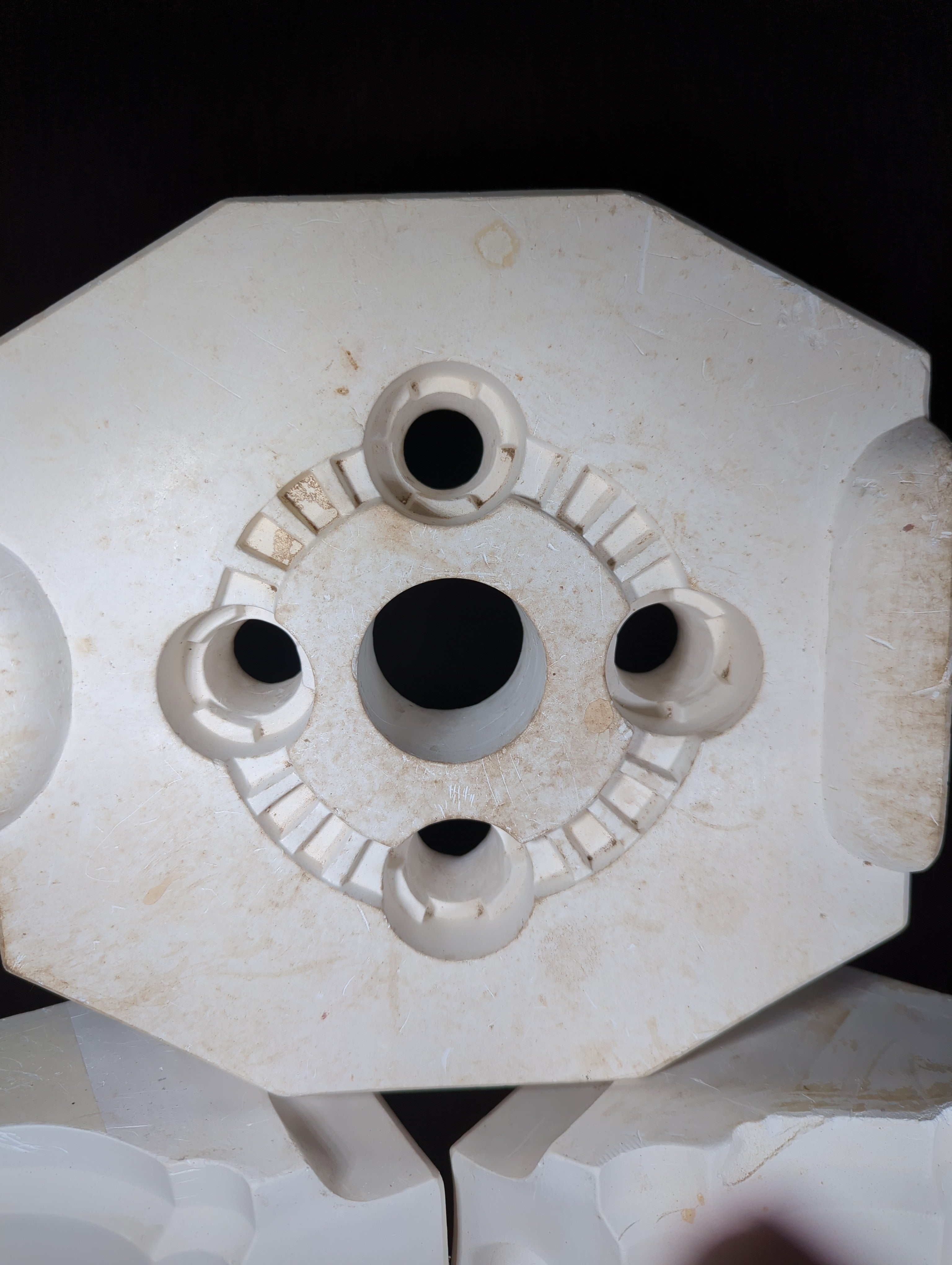 CM0209 - DM 549B Duncan Sand Castle Candle