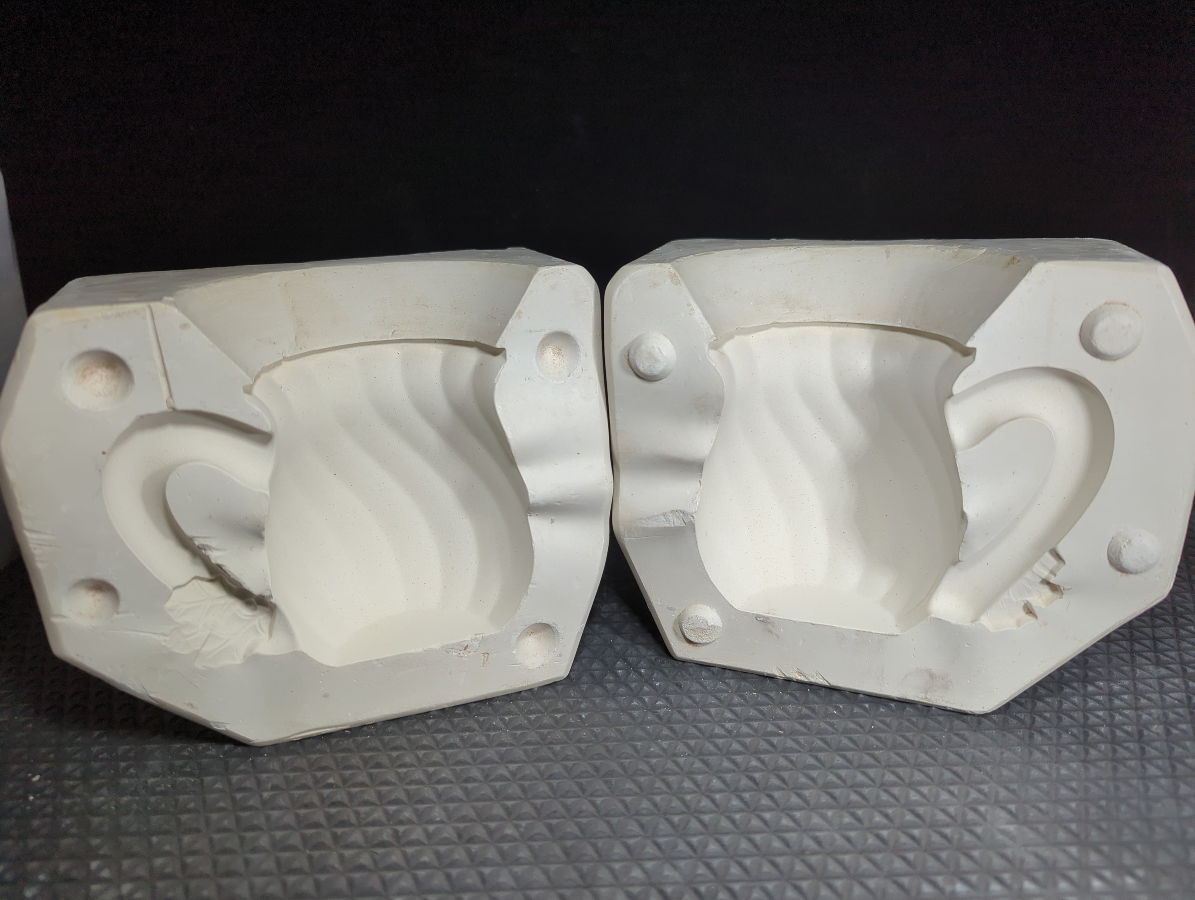 CM0338 - DM 73F Duncan Fluted Mug