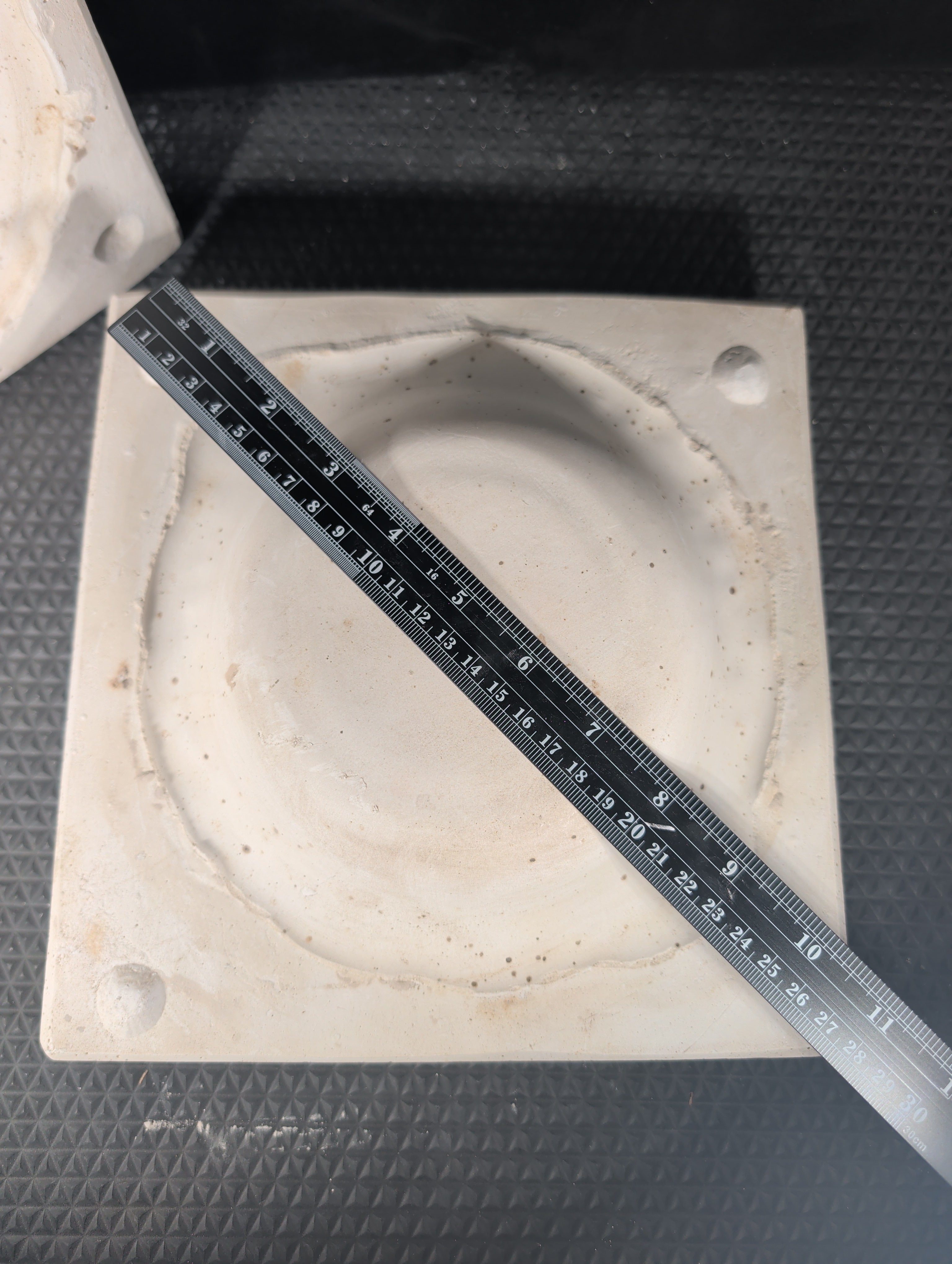 CM0668- Shallow Bowl