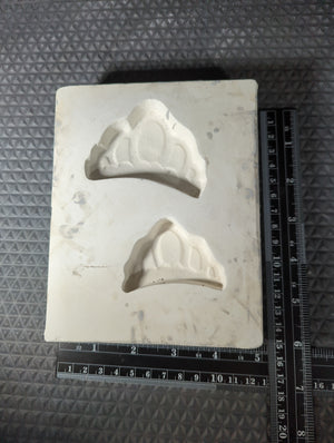 CM0808 - AD2650 Two Crown Press/Sprig Mold