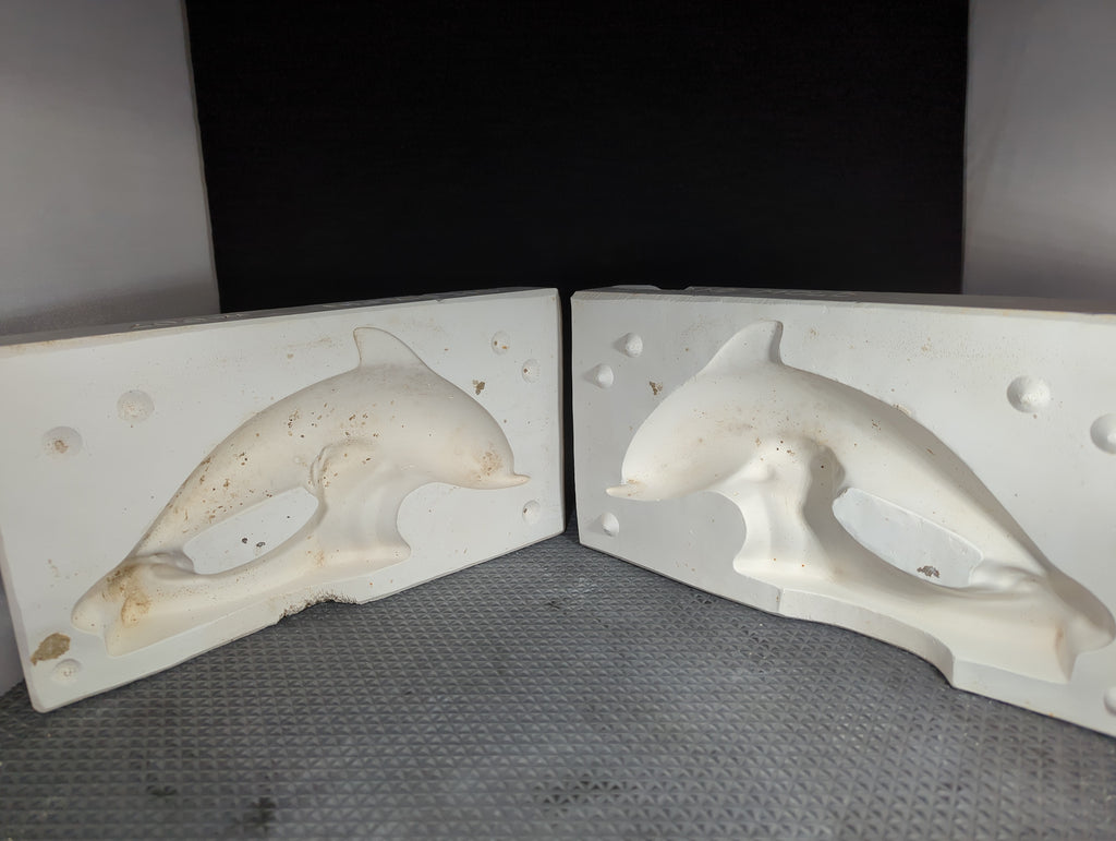 CM0901 - 207 Small Dolphin