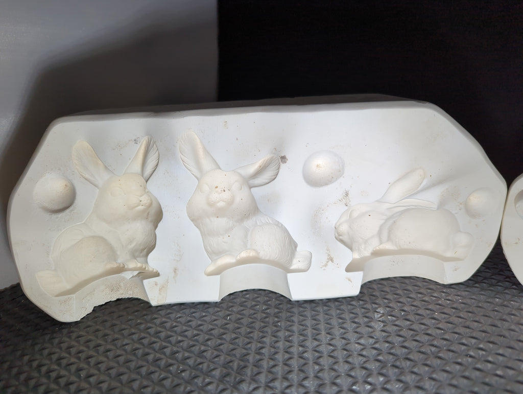 CM0487 - S-306 Scioto Three Little Rabbits