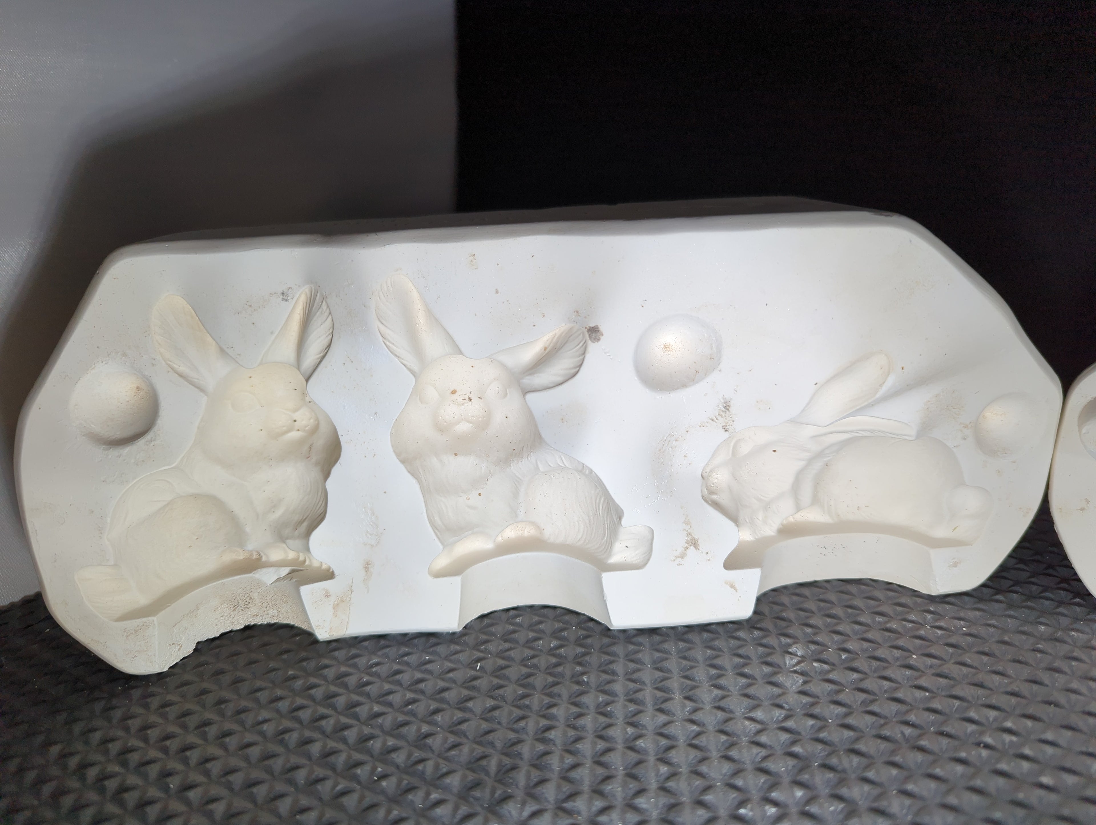 CM0487 - S-306 Scioto Three Little Rabbits