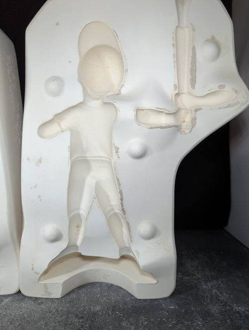 CM0088 - J1523 Clay Magic White Baseball Player Boy