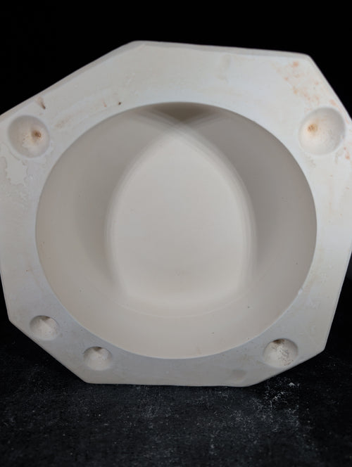 CM0056 - Pet Feeder