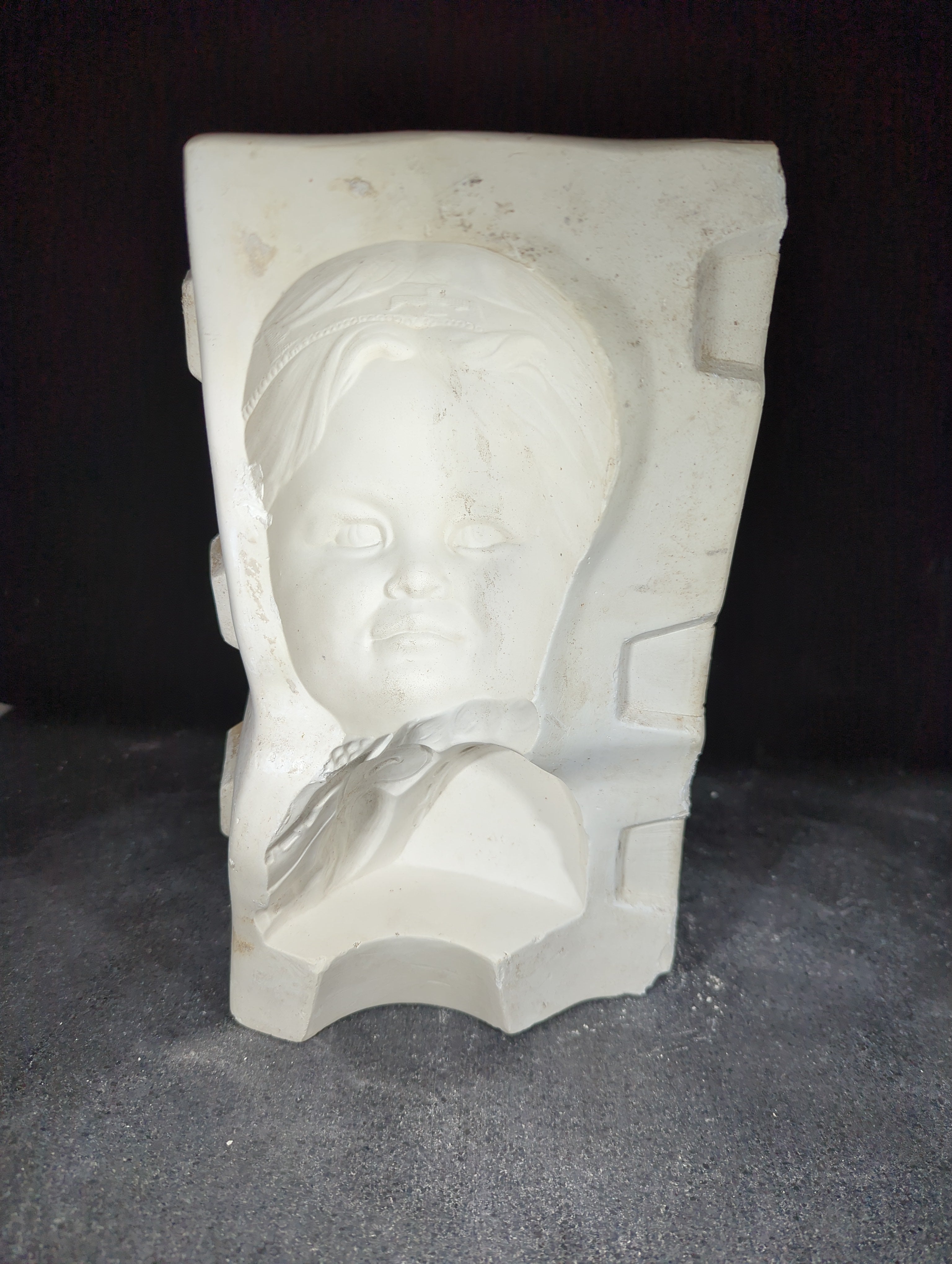 CM0084 - P255 Provincial Indian Feather Boy