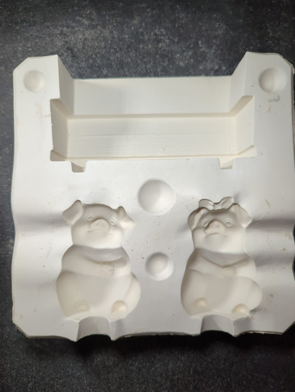 CM0096 - DM-239C Duncan Piglet Salt and Pepper
