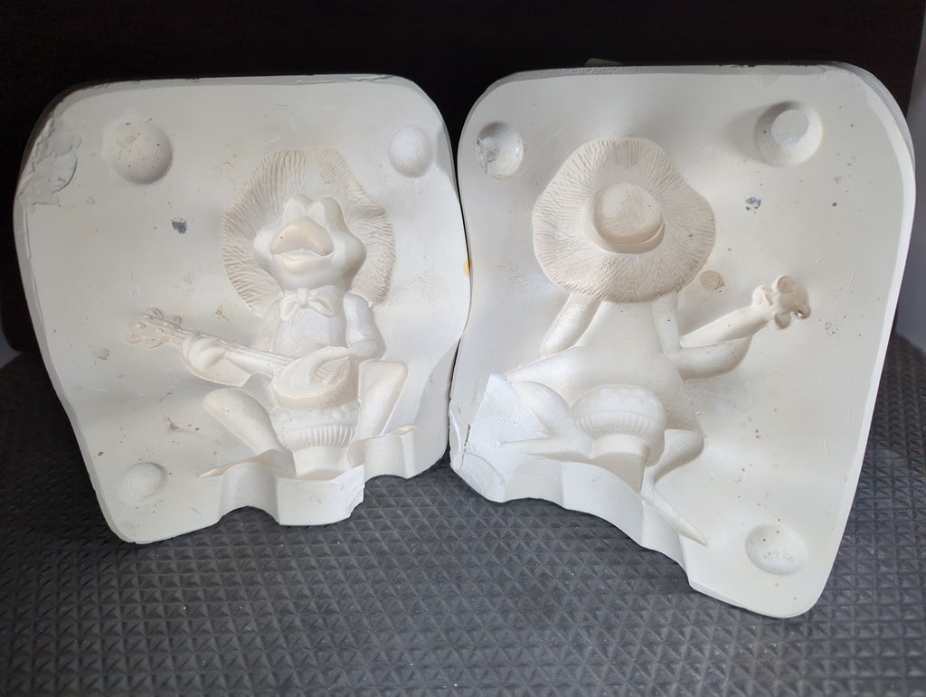 CM0536 - 2788 Kimple Bango Frog