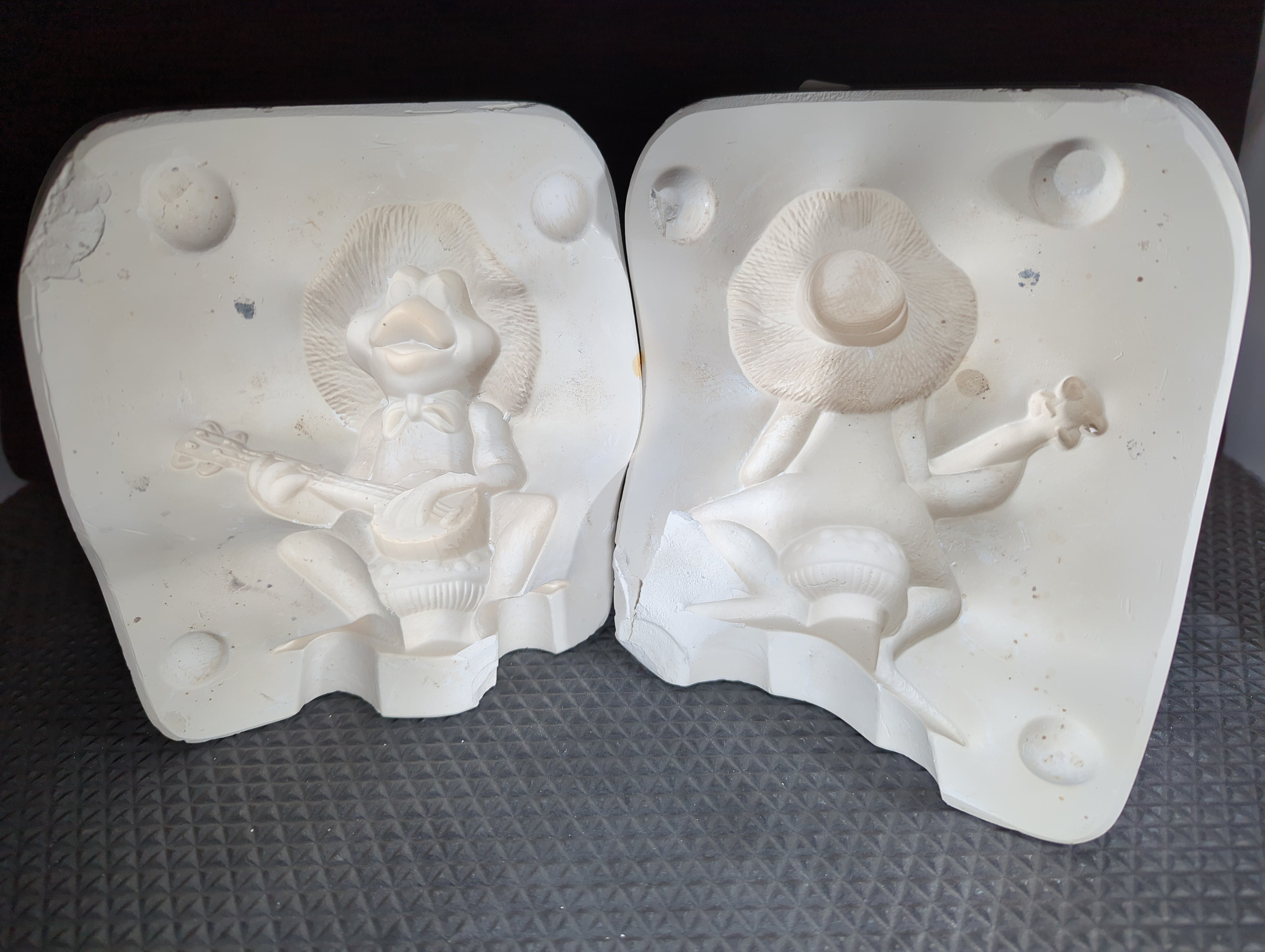 CM0536 - 2788 Kimple Bango Frog