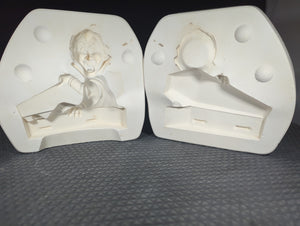 CM0989 - 1527 Kimple Dracula Mold