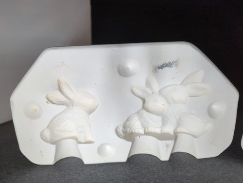 CM0181 - D-504 Dona Small Bunnies