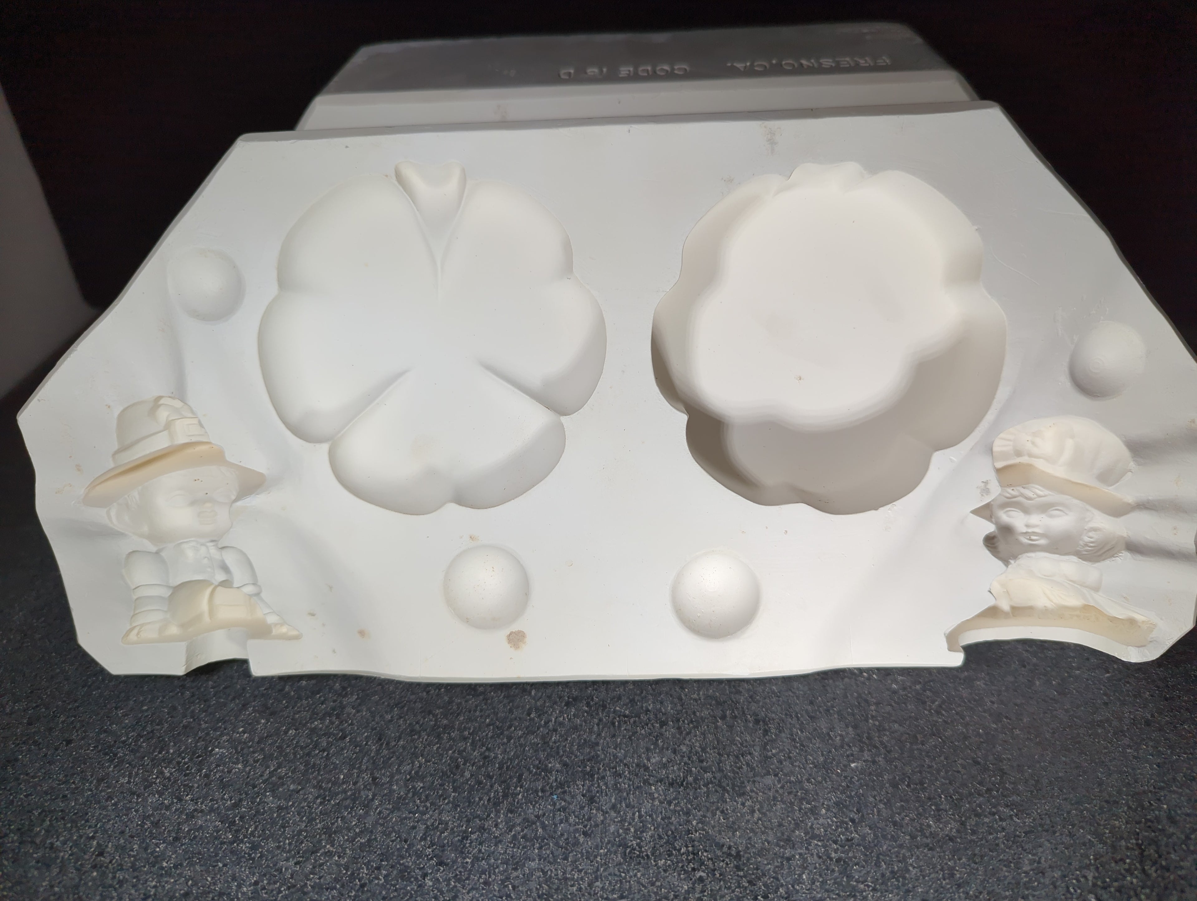 CM0179 - DM 387B Duncan Shamrock Box