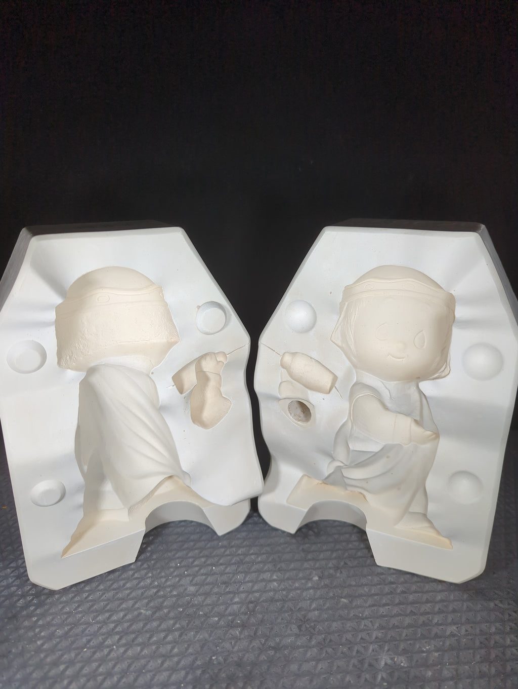 CM1271 - DM 238F Duncan Sweet Pretenders Nativity Wiseman #3 Mold 4 of 6