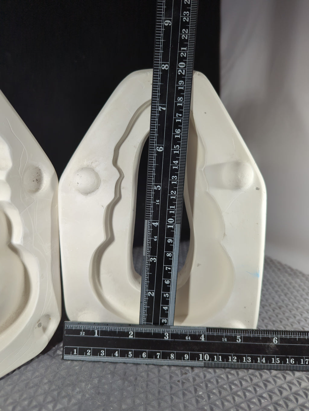 CM1552 - 819 Ann Original Snowman Spoon Rest Mold