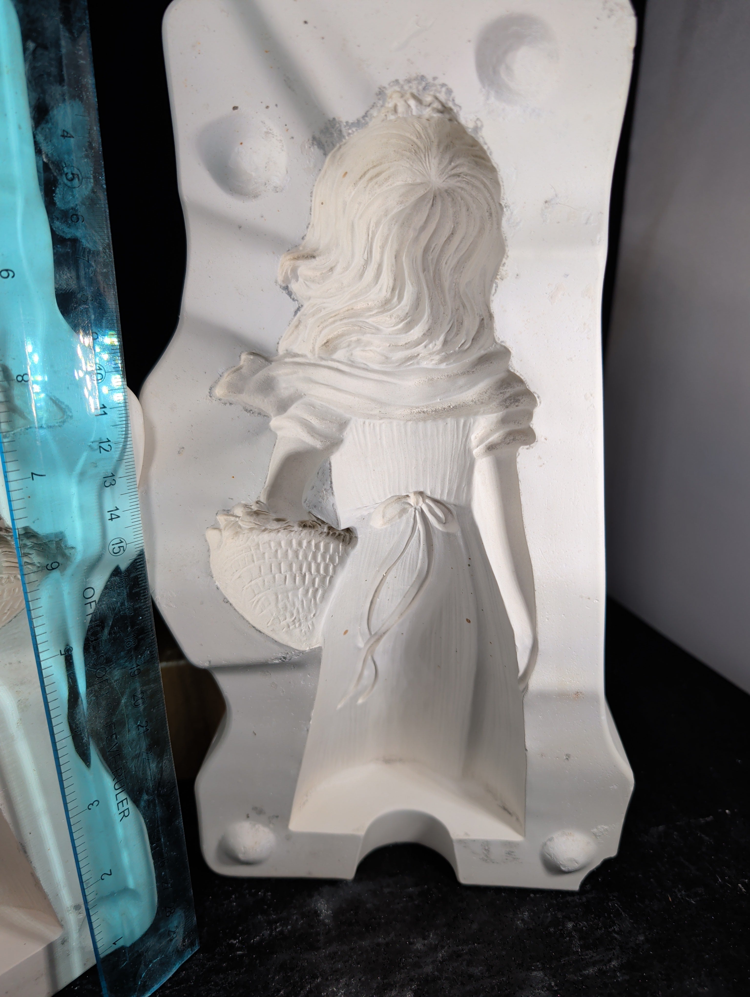 CM0008- 2722 Gare Little Blossom Daffodil Girl