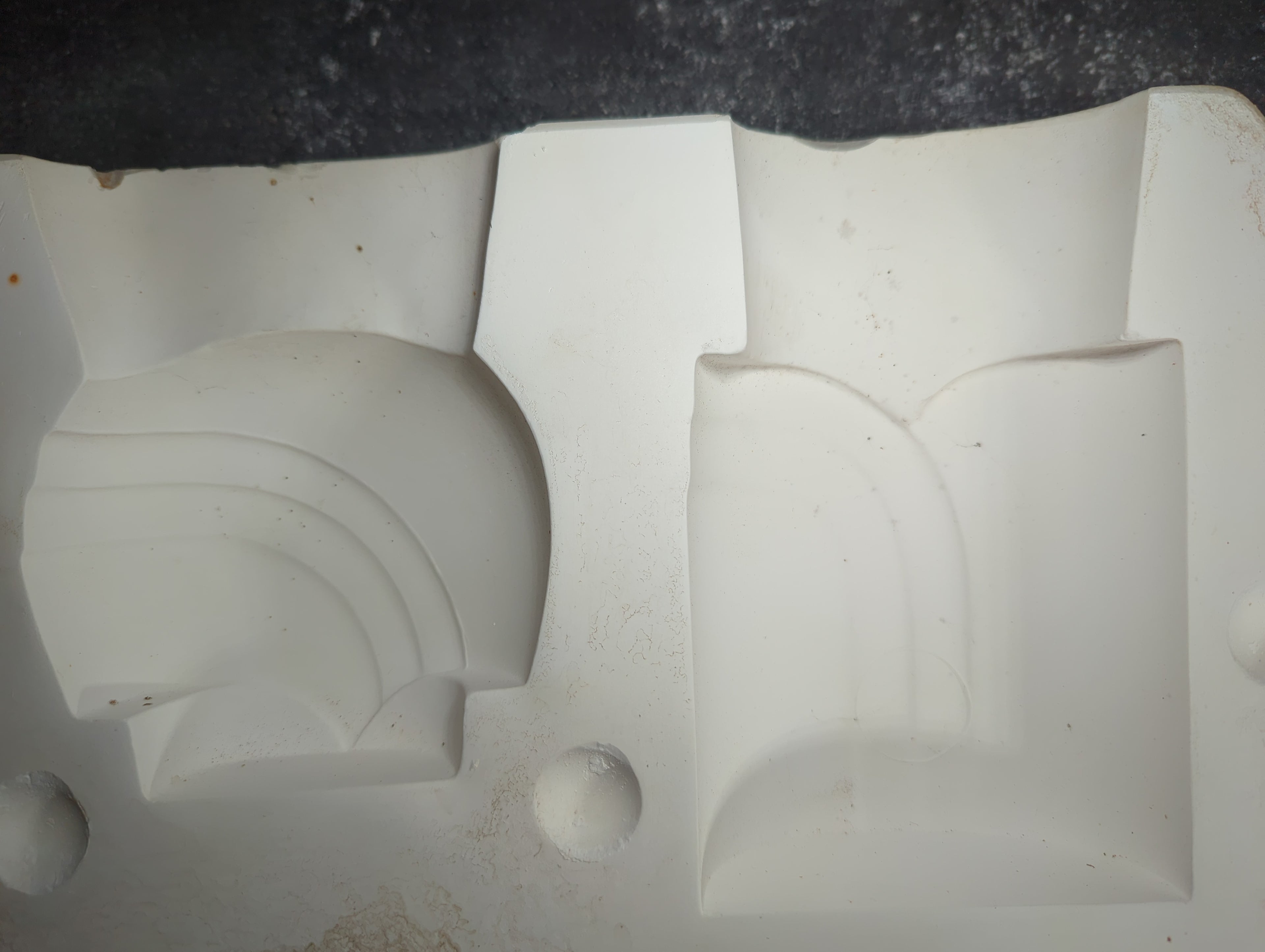 CM0116 - 1183 Kimple Two Art Deco Vases