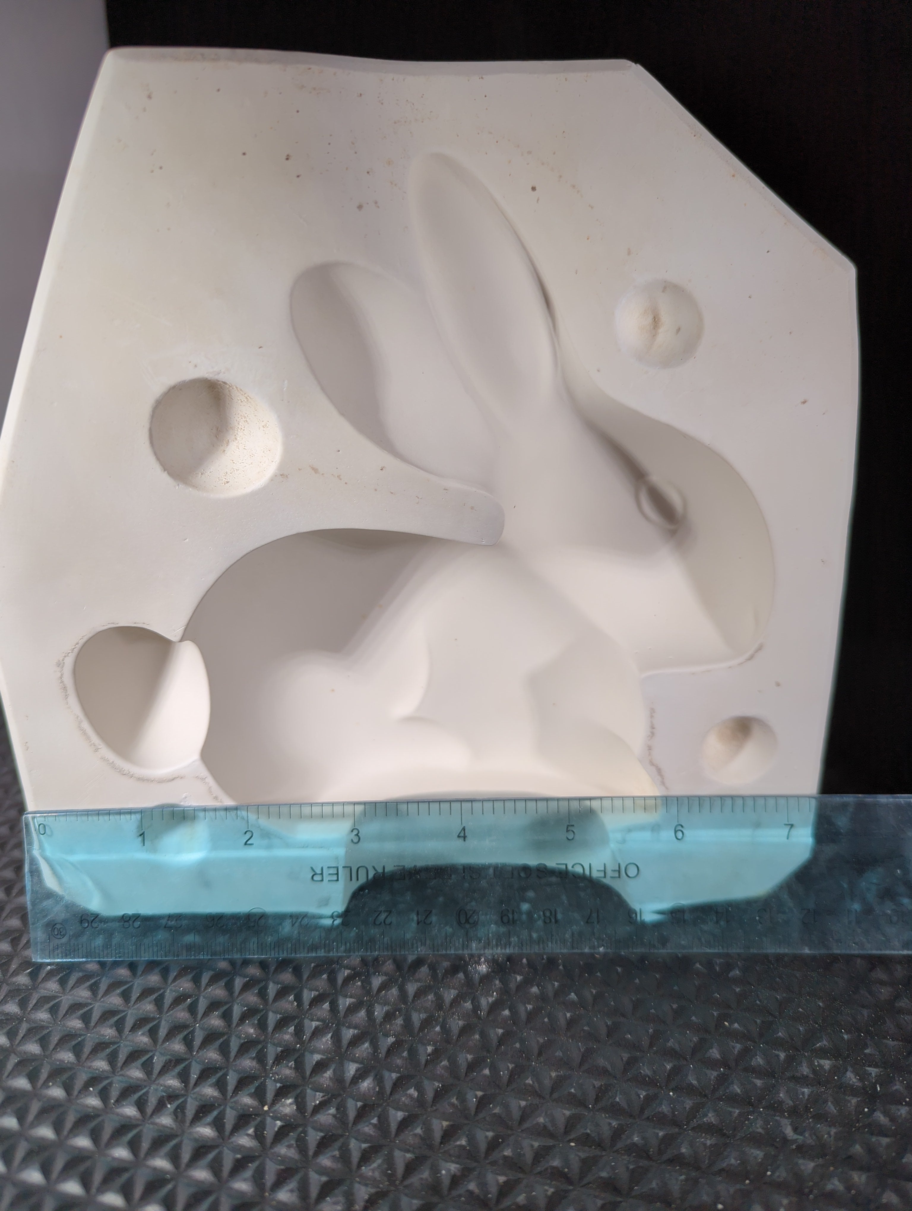 CM0185 - DM 285A Duncan Cottontail Bunny