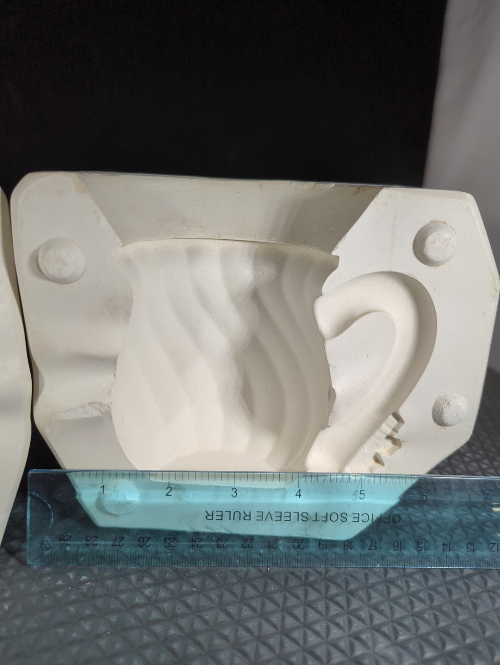 CM0338 - DM 73F Duncan Fluted Mug