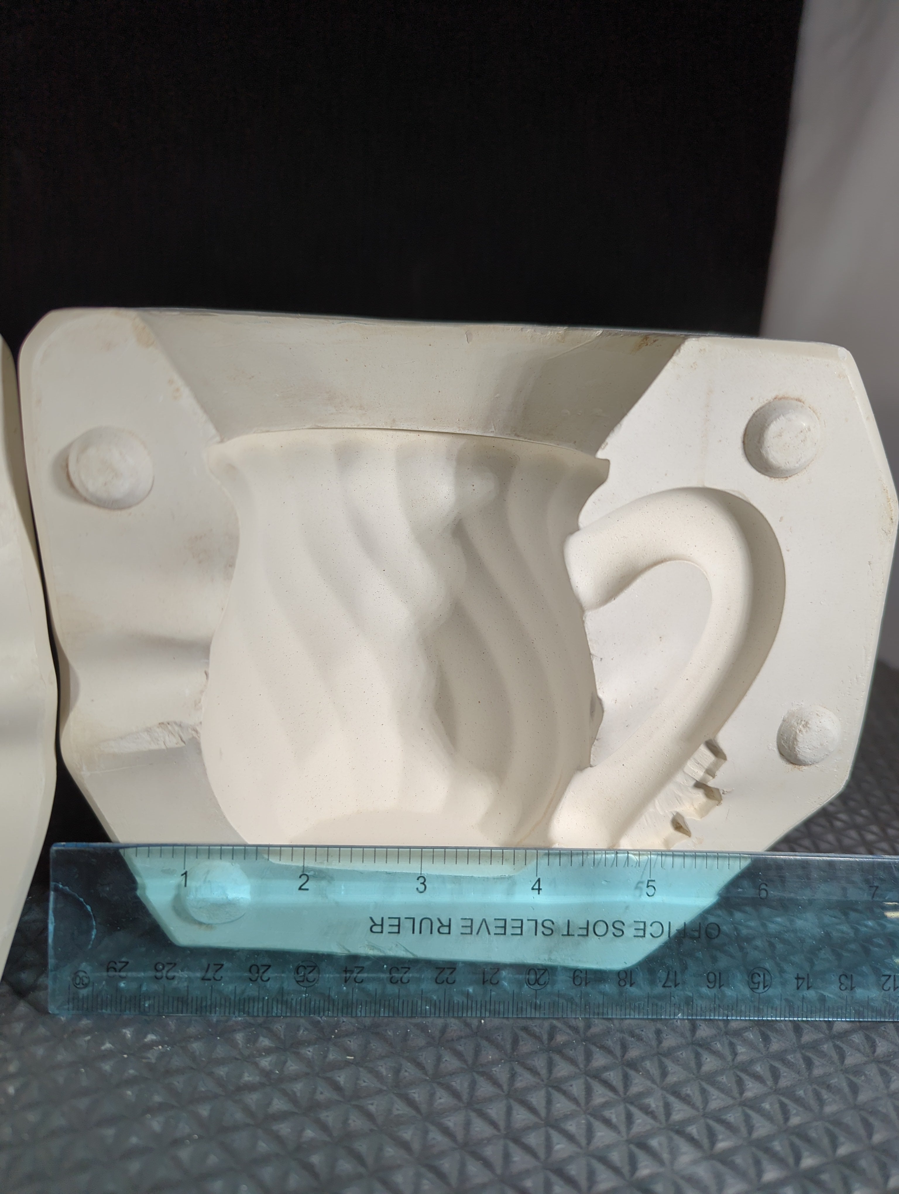 CM0338 - DM 73F Duncan Fluted Mug